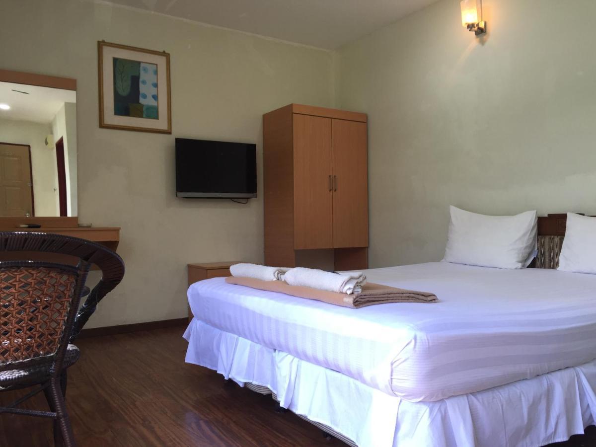 Hotel Sri Malim Танджунг-Малим Экстерьер фото